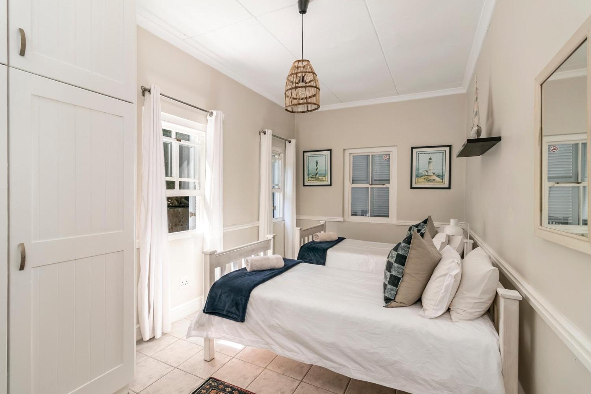 Corner House - Knysna Villa Buitenkant foto